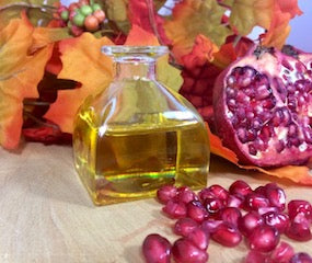 9 Reasons Why Your Skin Loves Pomegranate Seed Oil